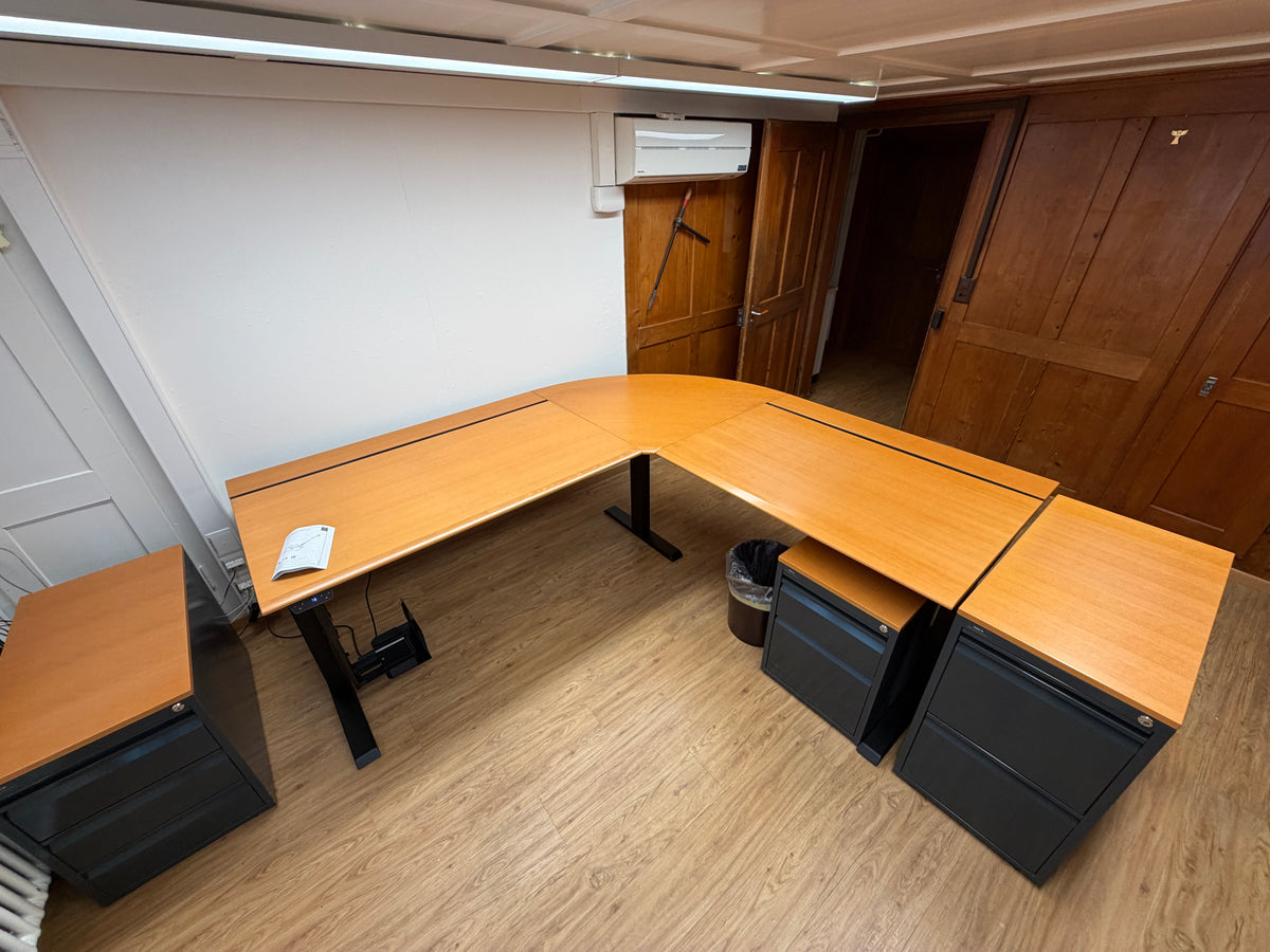 Lista Eck-Bürotisch Umbau: 8 Tage von der Offerte zum Hubtisch – Bild 1